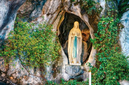 Photos du Voyage VENET : Découvertes et pèlerinage à Lourdes ( Du 26 au 30 Mai )